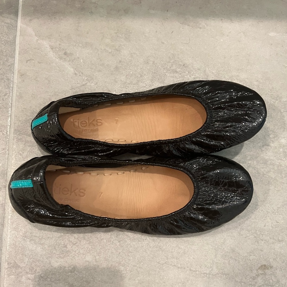Black tieks patent leather